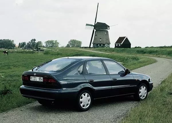 Corolla 100 liftback