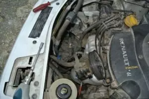 Порядок снятия и ремонта генератора на автомобиле Рено Логан 1.6