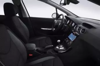 Новый Peugeot 408 2021: фото и цена, характеристики седана