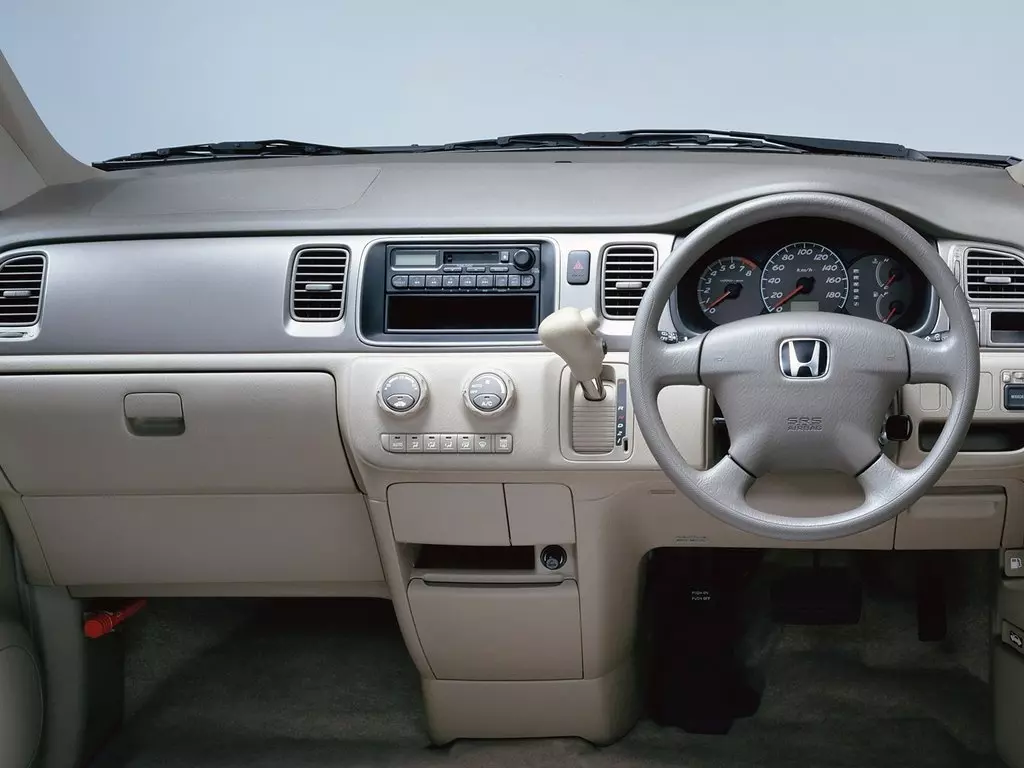 Обзор автомобиля Хонда Степвагон