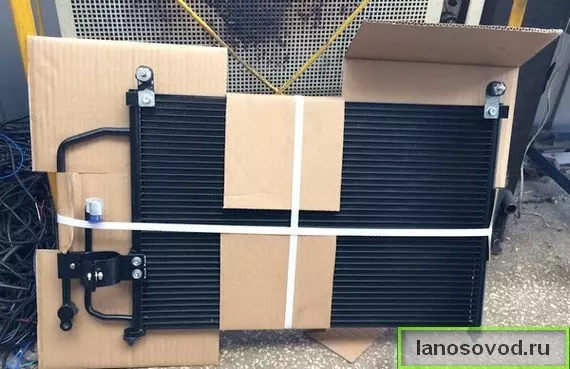 Новый радиатор кондиционера Nisens на Lanos