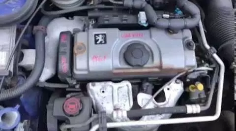 Двигатель 1.4 ET3J4