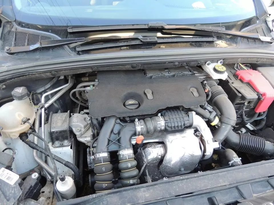 Двигатель Peugeot 408 HDi
