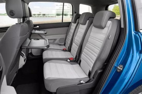 Интерьер VW Touran II
