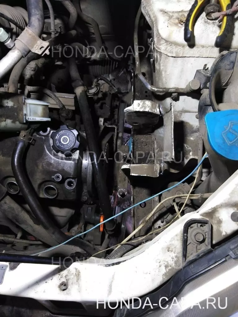 Замена ремня ГРМ на Honda Capa D15B (после обрыва ремня ГРМ)